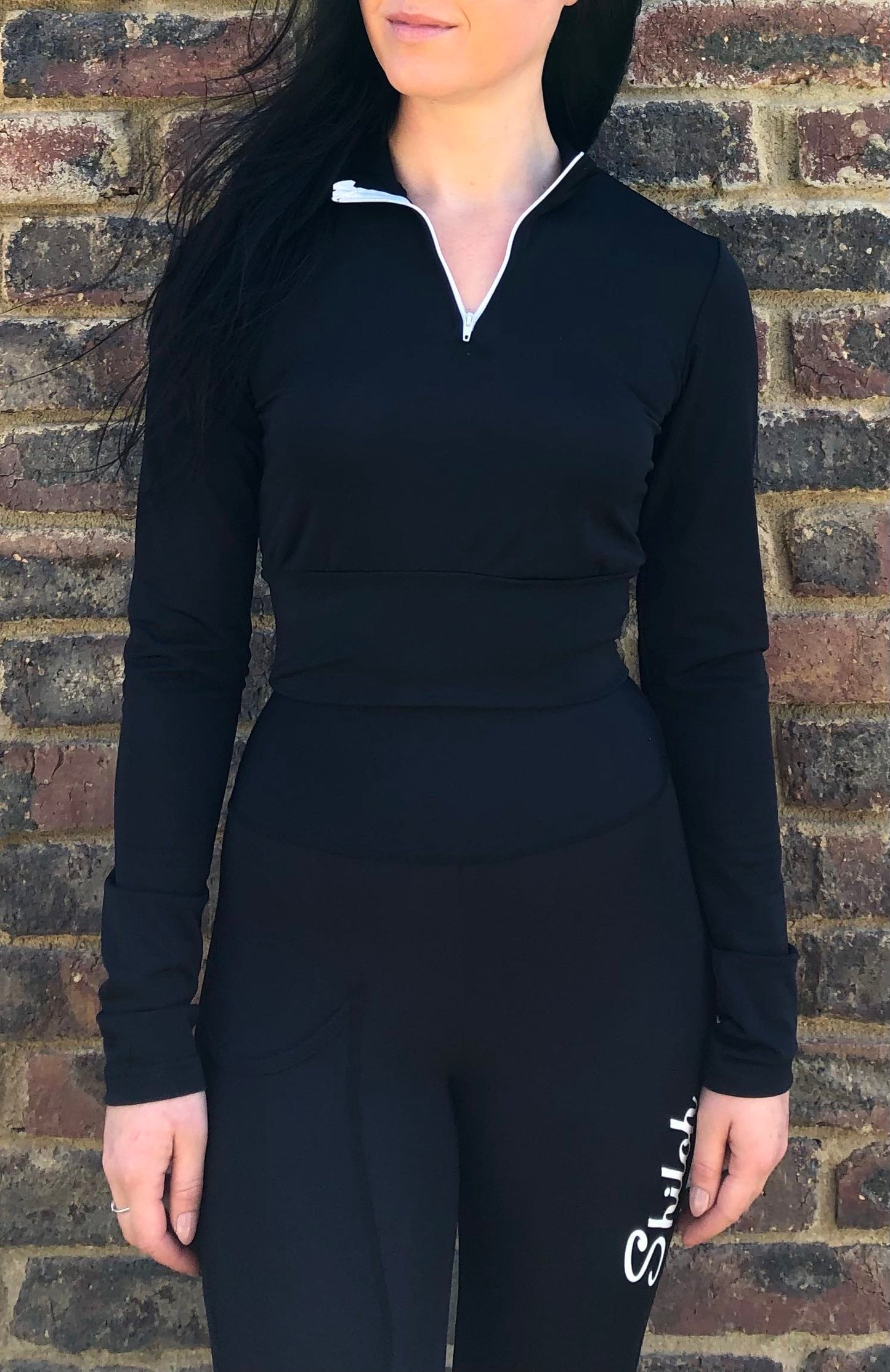 Long Sleeve Crop Top - Black
